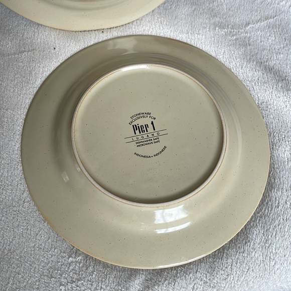 Pier 1 Lugano Set of 2 8” Salad Dessert Plates Fall Orange Red Tan Edge - Picture 6 of 6